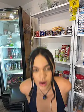 Bella-Ferrer Live XXX Chat