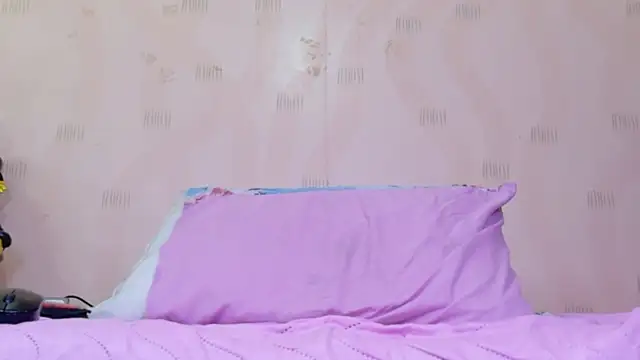 littleebonymommy Chat XXX live