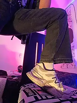 AlecBanne_ 现场XXX聊天