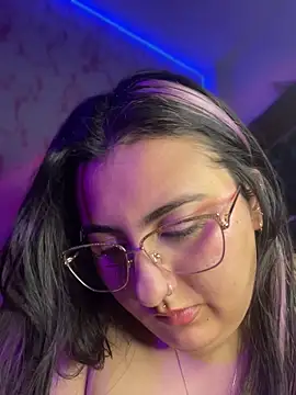 KaroVelvet's Live XXX Chat