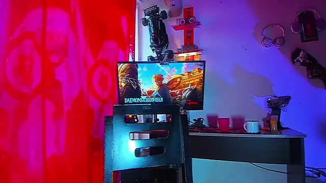 Онлайн чат XXX JuniorSkere1