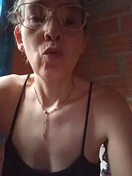 NanitaFun's Live XXX Chat