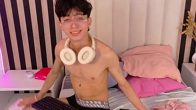 Twink_Sebas7's Live XXX Chat