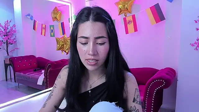 Rainy_doll Chat XXX in diretta