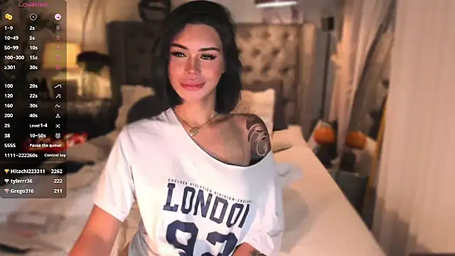 ParisianDoll's Live XXX Chat