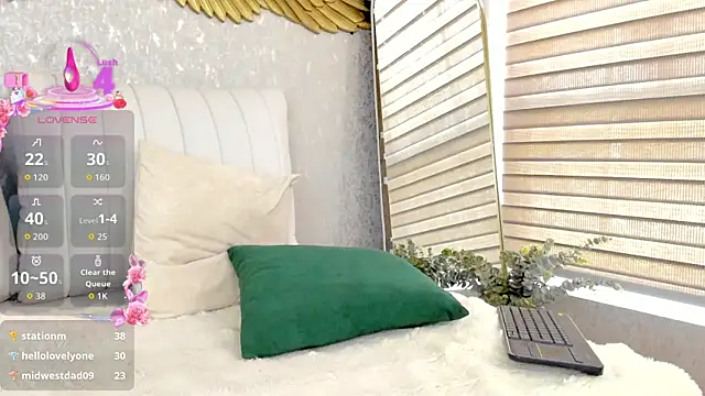 EmmaFerrary Adlı Modelin Canlı XXX Sohbeti