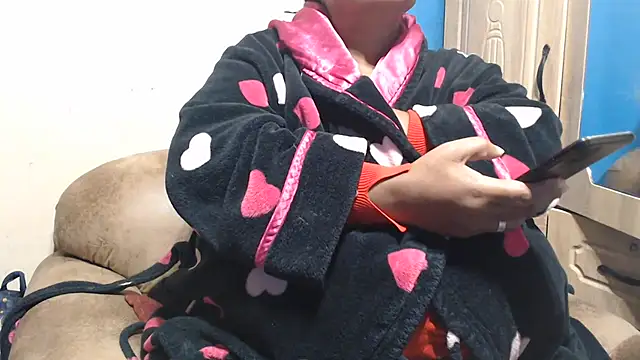 Živý XXX chat CUTEFIRMMELONSS
