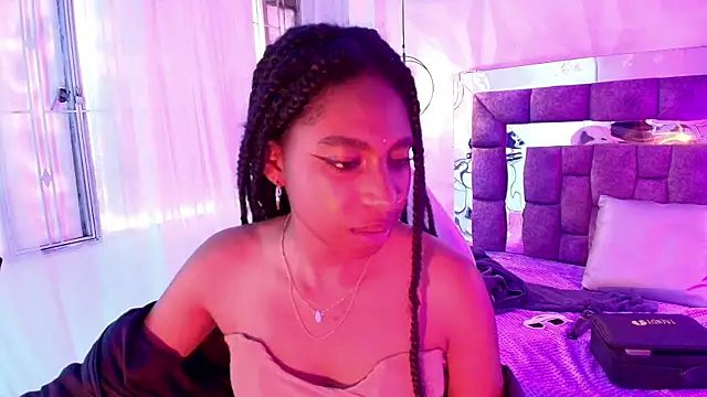 Queen_perla_ Live XXX-Chat
