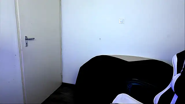 ShyHotNerd Live XXX-Chat