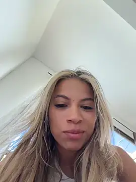Mia_Rosee1 Obrolan Langsung XXX