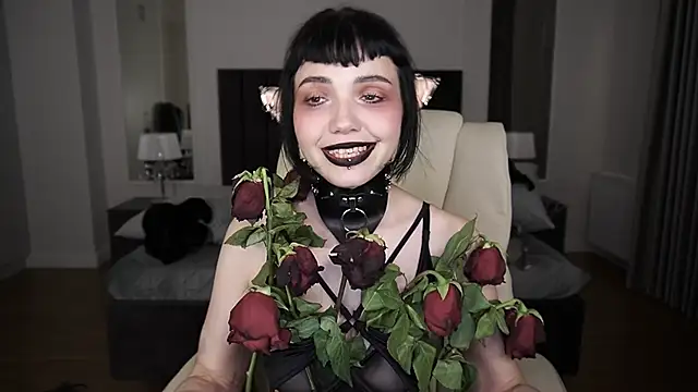 OutfitObsession: онлайн-секс-чат
