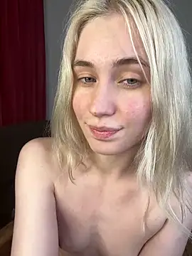 LovelyMiu: вебкам-шоу