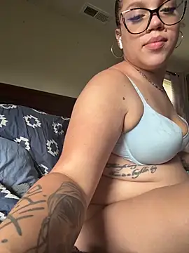 QueenNuttCollector XXX чат на живо