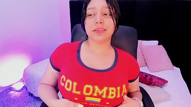 dullce77's Live XXX Chat