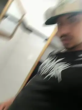 Latinmoster_boss Adlı Modelin Canlı XXX Sohbeti