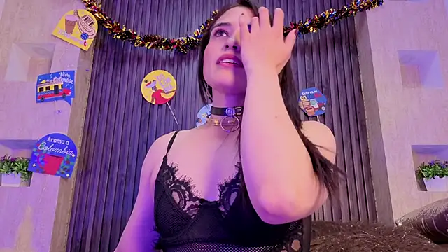 MeganNightt Adlı Modelin Canlı XXX Sohbeti