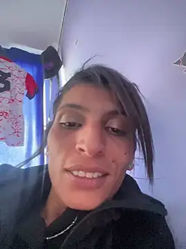 ImCrazzy's Live XXX Chat