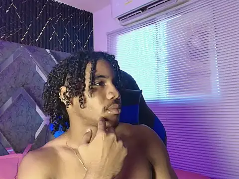 axel_silva4のライブXXXチャット