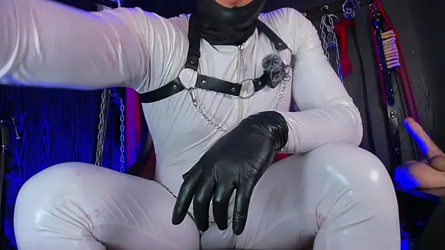 Master_Connor_BDSM élő XXX-chatje