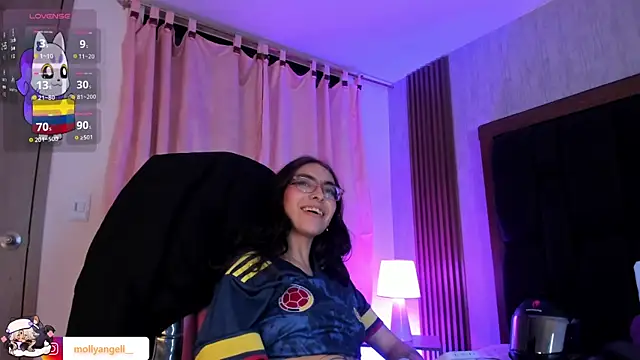 Molly_A Live XXX-Chat