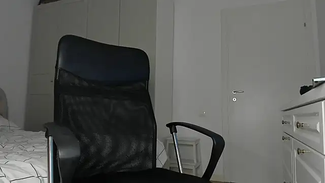 cloudymastersss: απευθείας συνομιλία ΧΧΧ