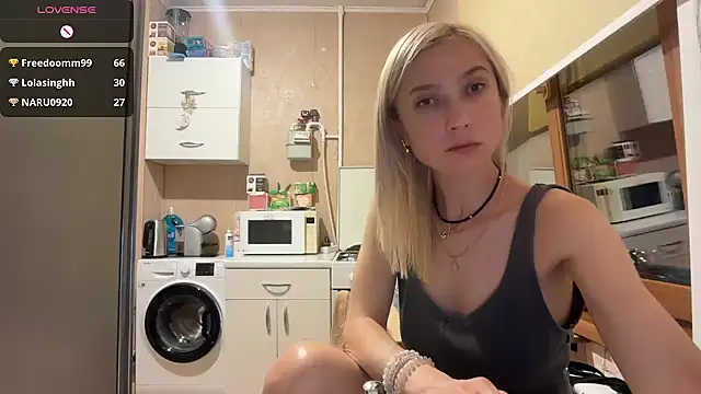 Онлайн чат XXX AngelJeni