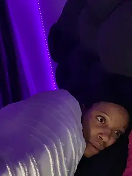 RainBougie's Live XXX Chat