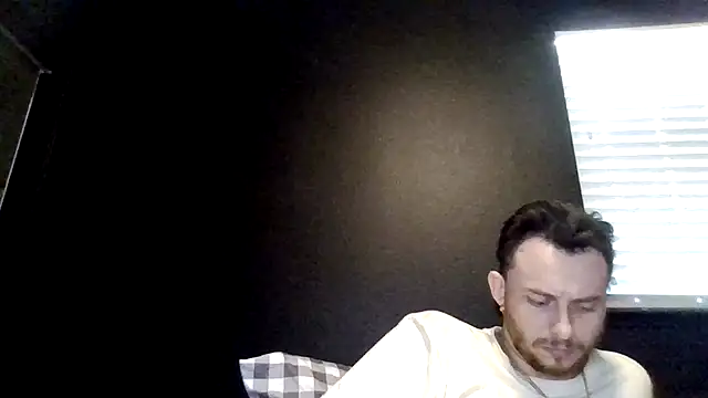 Онлайн чат XXX Mikecloudyhawk