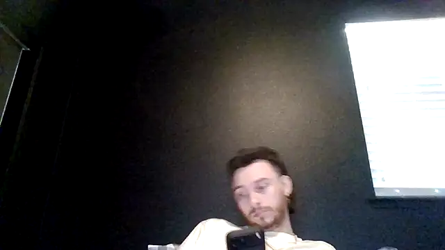 Mikecloudyhawk Chat XXX in diretta