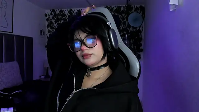 Kitty_Gang Live XXX Chat