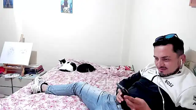 chris_megandoll Live XXX Chat