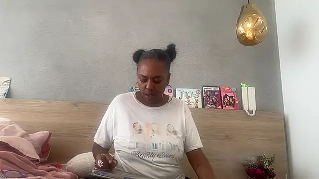 ChocolateCakeQueen Live XXX-Chat