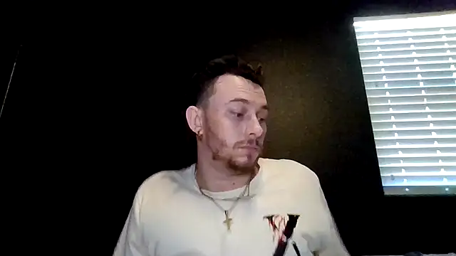 Chatroom XXX en direct de Mikecloudyhawk