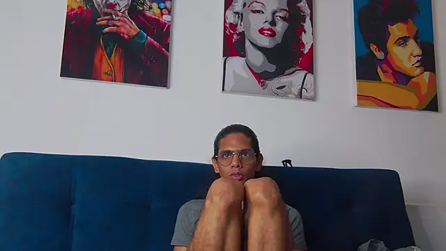 maxi_max0 Live XXX-chat