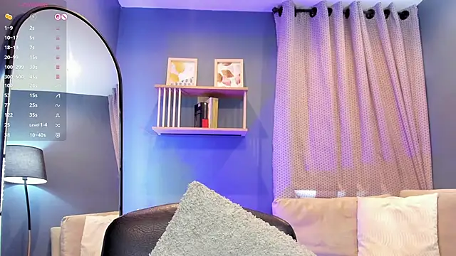 _LaraMom_ Chat XXX live