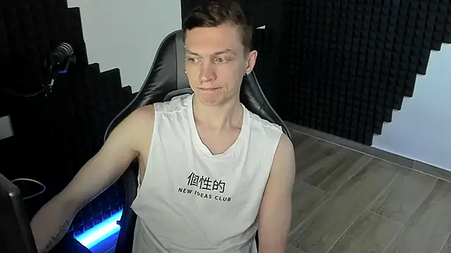 More_than_friend Live XXX Chat
