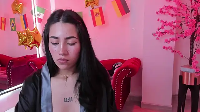 Rainy_doll Live XXX Chat