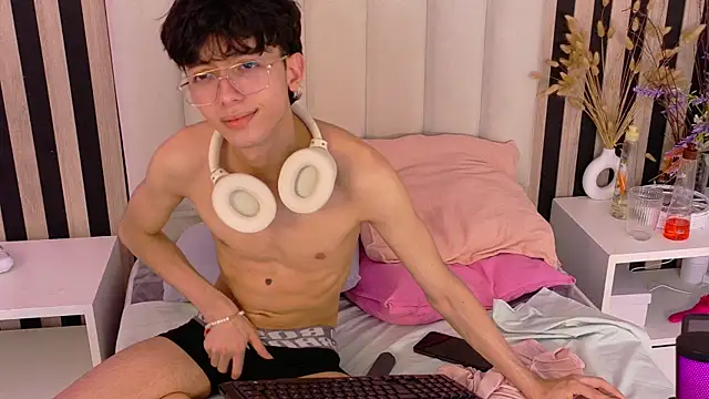 Twink_Sebas7 Live XXX-Chat