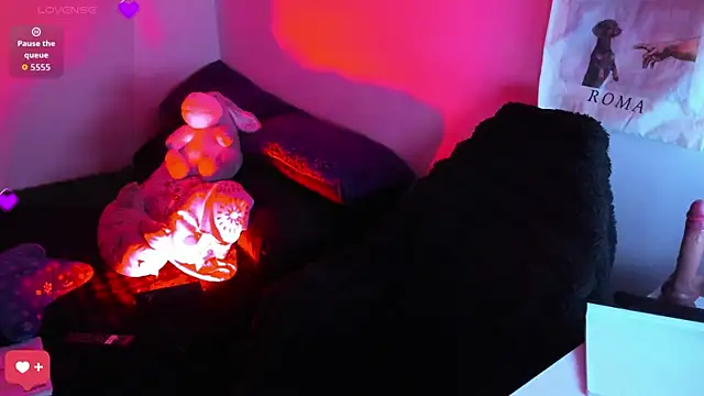 bonnie_moon_ élő XXX-chatje