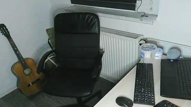 StephPra94 live XXX chat