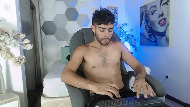 Онлайн чат XXX AlejandroGreco