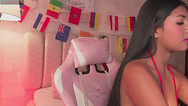 Naomi-Gray Live XXX Chat