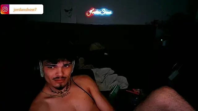 JordanShow live XXX chat