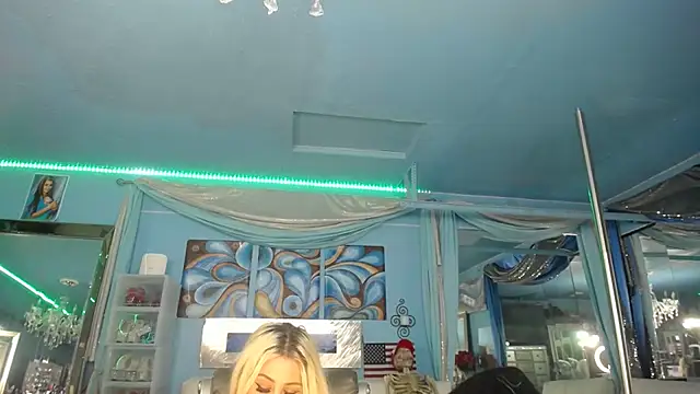 ADRIANNA_FOX Live XXX Chat