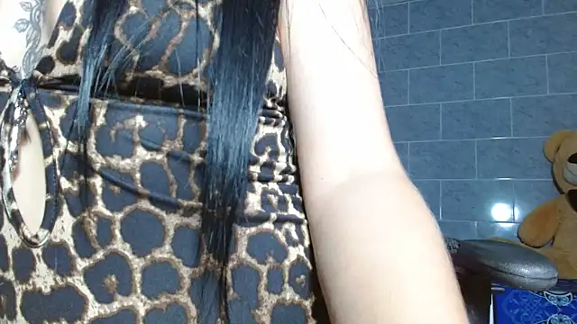 Thatt-6 Live XXX Chat