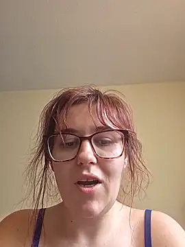 Ashloves_ Adlı Modelin Canlı XXX Sohbeti