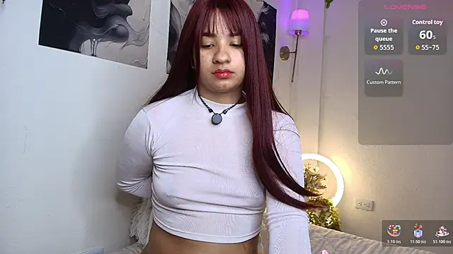 צ'אט XXX בשידור חי של thepeach_