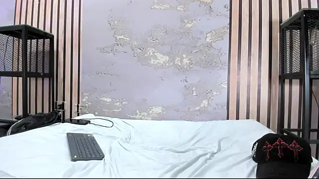 Chatroom XXX en direct de LiamRamirezz