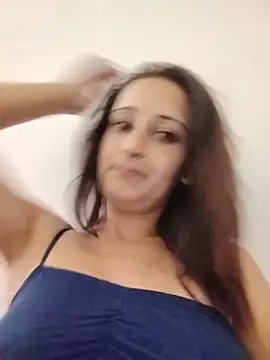 Alina03210 élő XXX-chatje