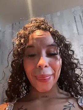 MarieLeon 라이브 XXX 채팅